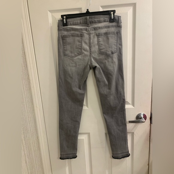 Karlie Jeans - Picture 3 of 4